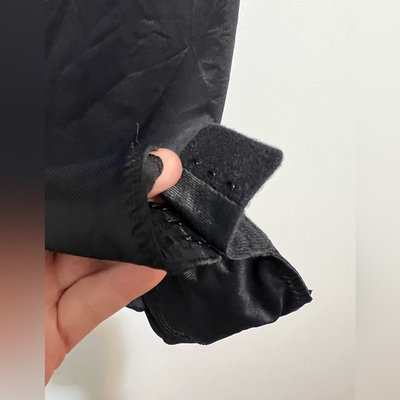 (1). Assets by Spanx flawless finish shaping low back low-back panty bodysuit - Picture 15 of 16